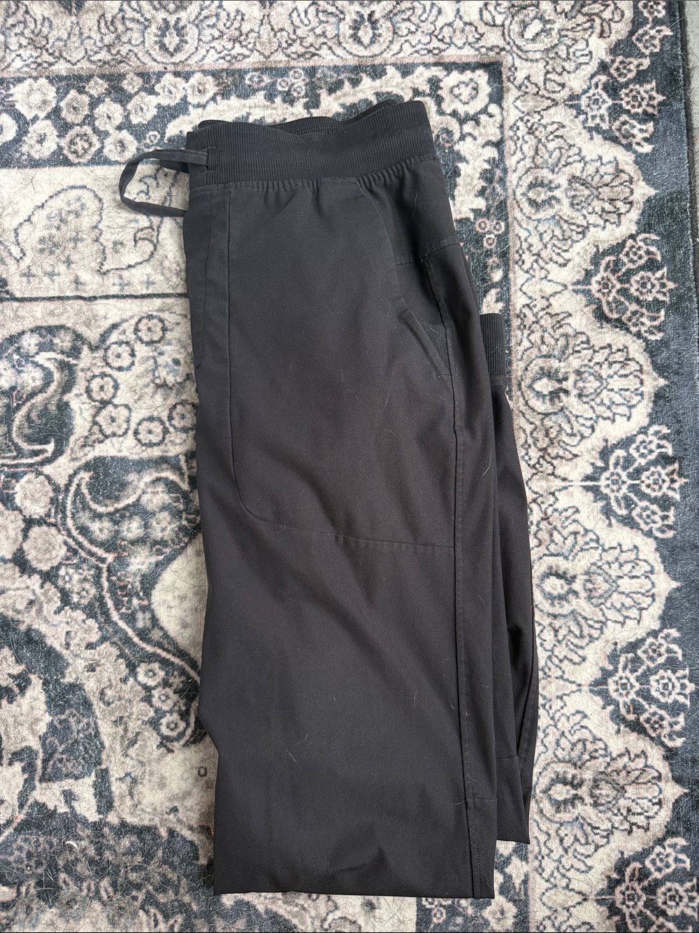 Lululemon Men's Black Drawstring Jogger Pants